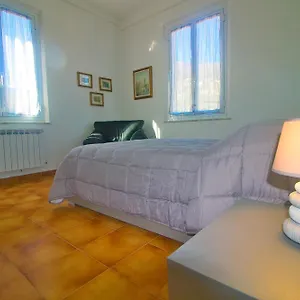 https://papapeo.hotelitalianriviera.com