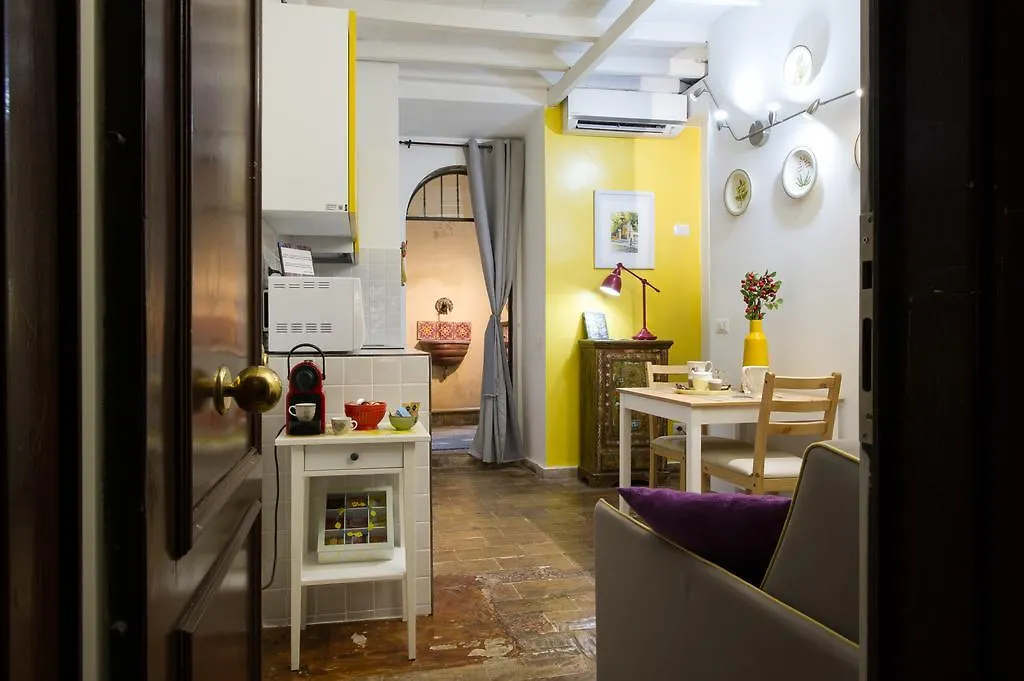 Stella'S Apartment In Monti Rome